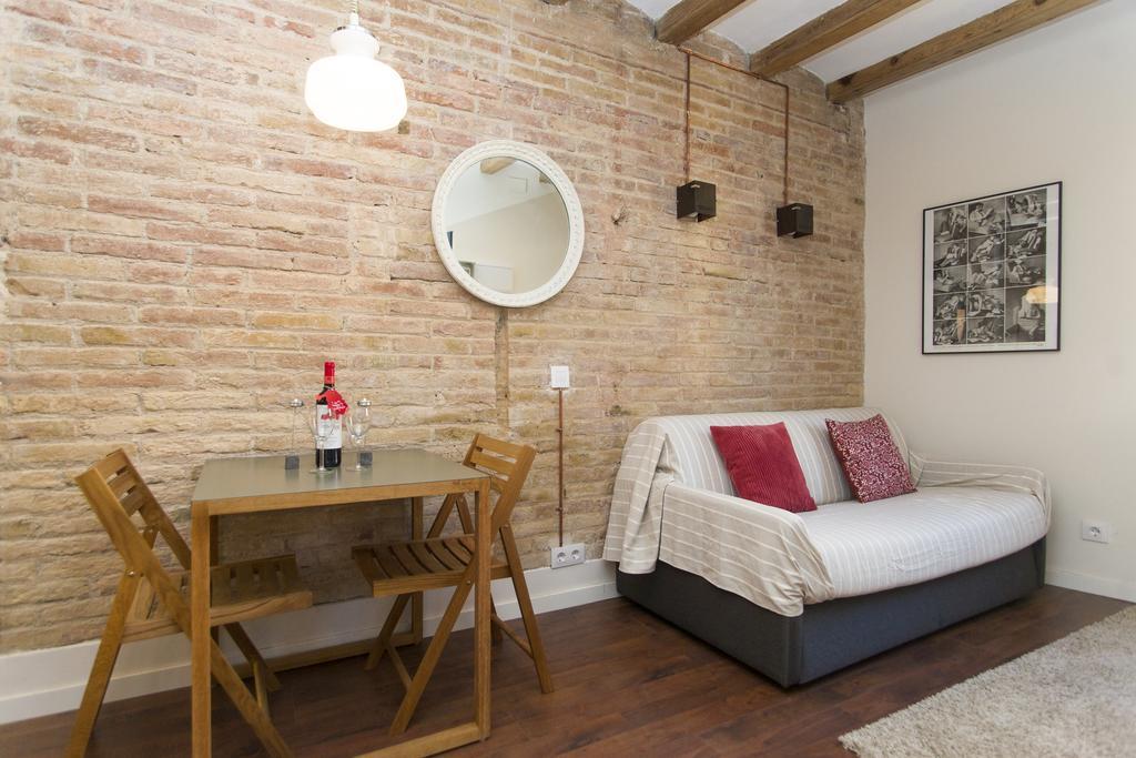 Apartments Barcelona Sagrada Zimmer foto